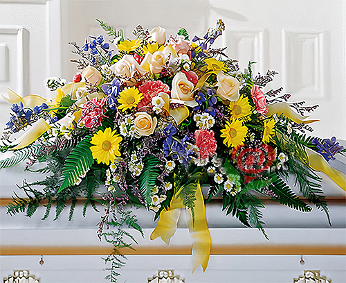 Ovalo cojín cubre urna de flores mixtas para funerales y condolencias